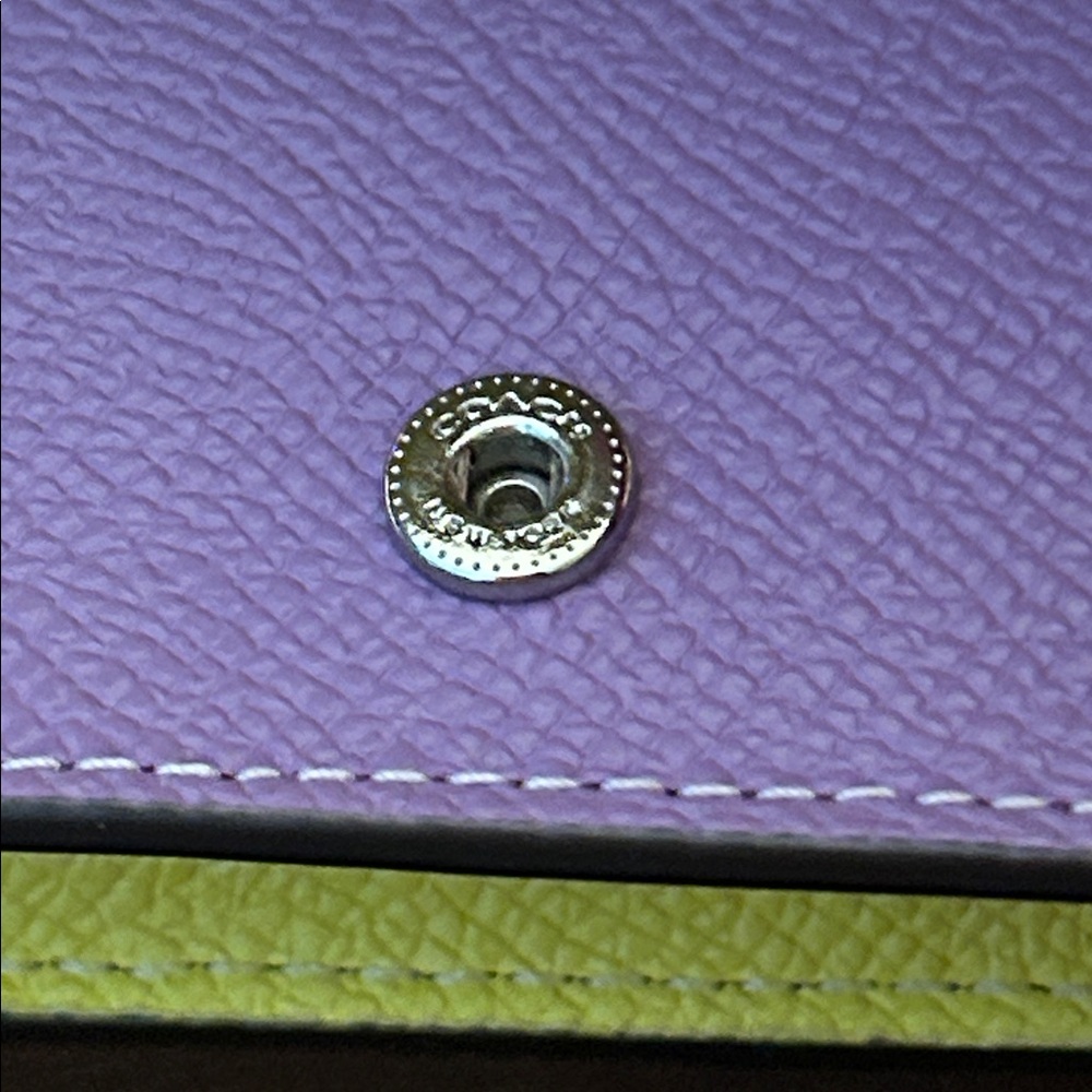 Coach Mini Wallet On A Chain
4” X 3” X 1” EUC - Picture 8 of 8